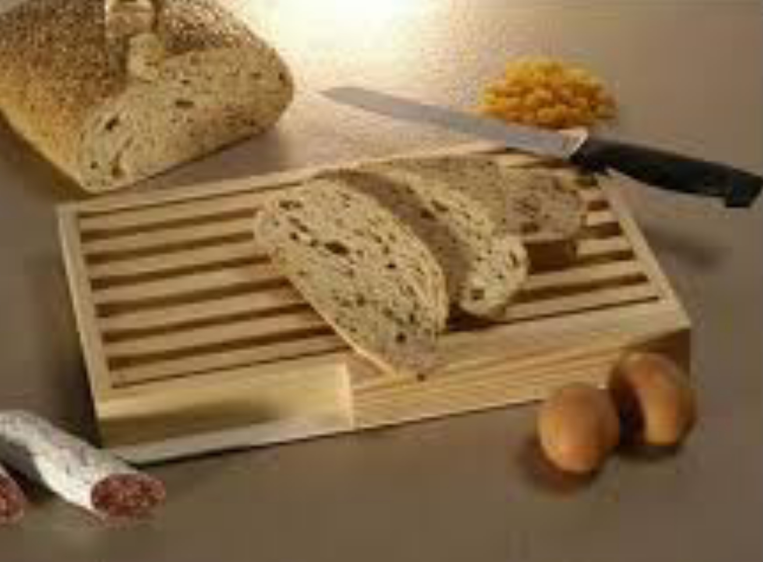 Drvena daska za sečenje hleba
